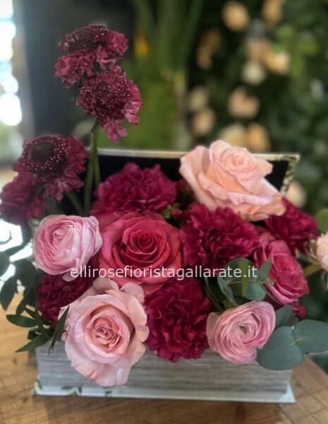 Box in legno forma di libro media